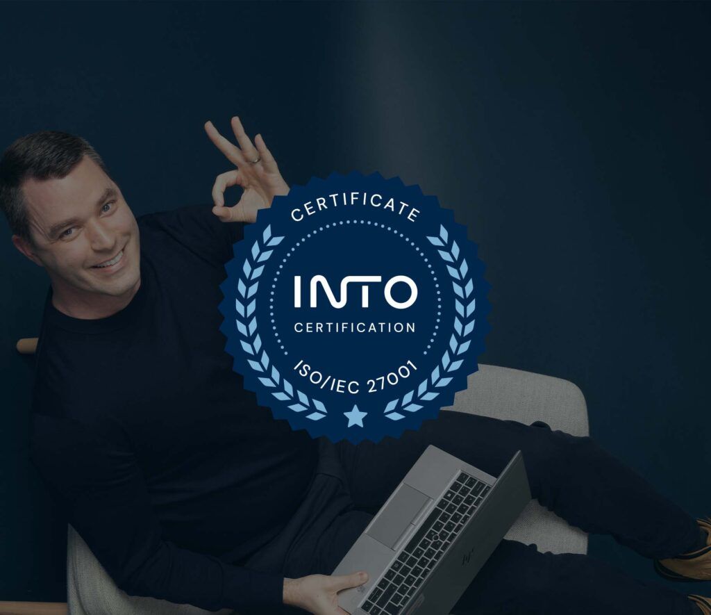 Kuvaa esittää Vetonaulan saamaa ISO 27001 -sertifikaattia.